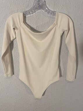 Express Cream Long-Sleeve Women’s body contour cotton stretch bodysuit size XS